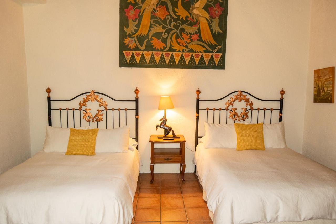 Hotel La Villa Serena Antigua Zewnętrze zdjęcie