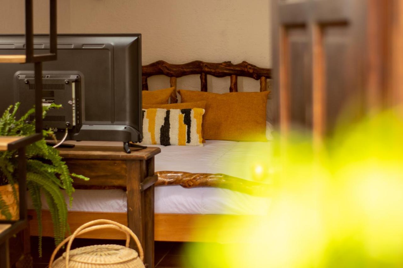Hotel La Villa Serena Antigua Zewnętrze zdjęcie
