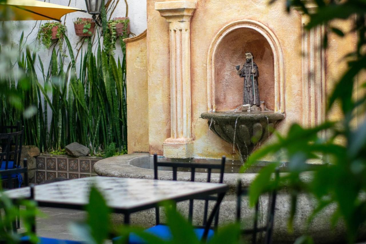 Hotel La Villa Serena Antigua Zewnętrze zdjęcie