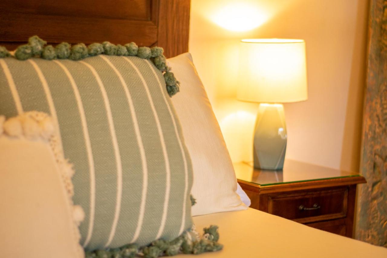 Hotel La Villa Serena Antigua Zewnętrze zdjęcie