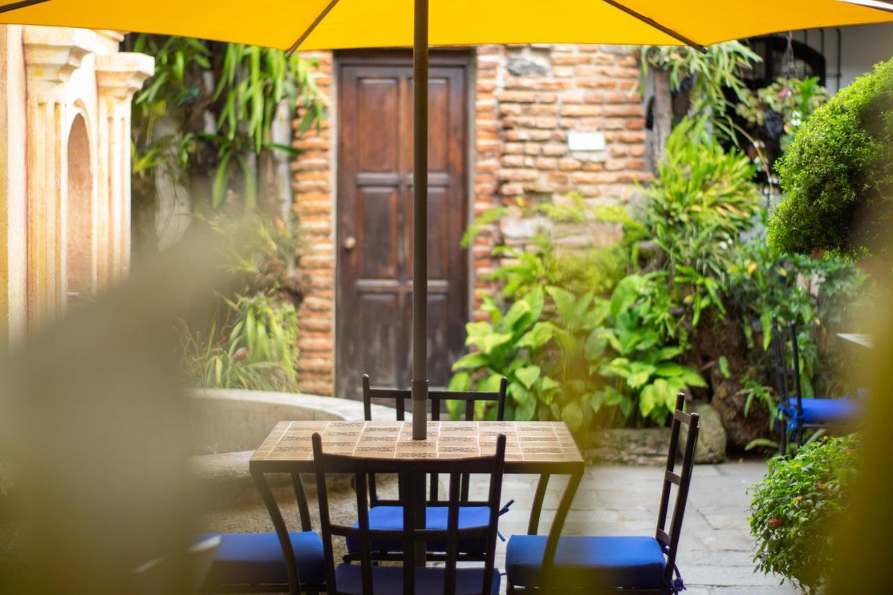 Hotel La Villa Serena Antigua Zewnętrze zdjęcie