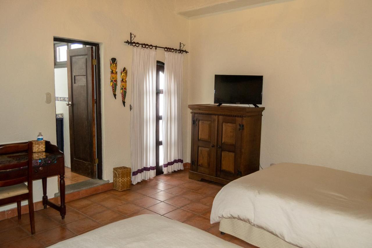 Hotel La Villa Serena Antigua Zewnętrze zdjęcie