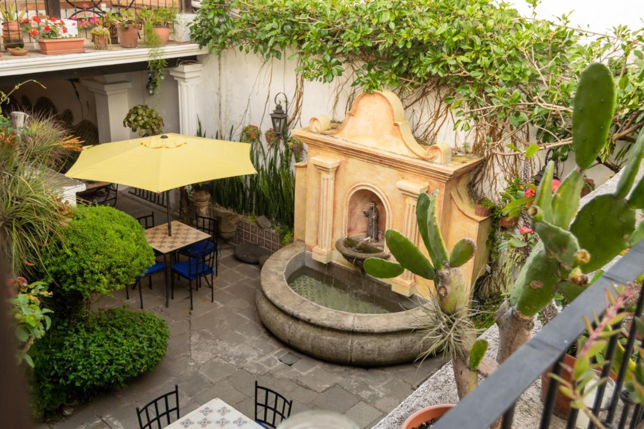 Hotel La Villa Serena Antigua Zewnętrze zdjęcie
